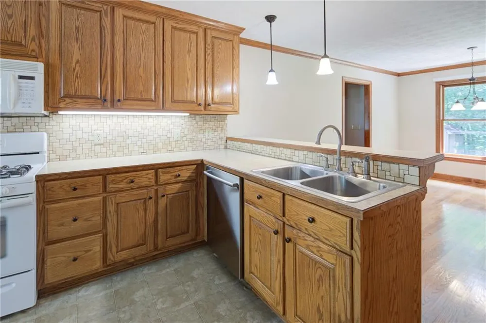 111 Henderson Lake Drive Canton, GA 30115