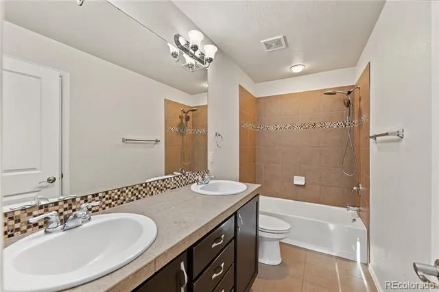 1818 Aspen Meadows Circle Denver, CO 80260