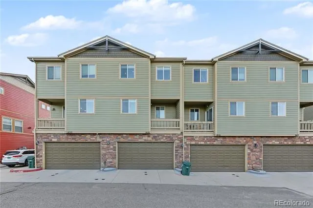 1818 Aspen Meadows Circle Denver, CO 80260