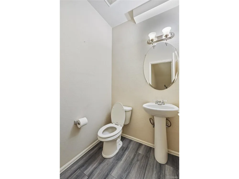 1818 Aspen Meadows Circle Denver, CO 80260