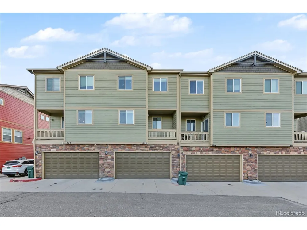 1818 Aspen Meadows Circle Denver, CO 80260