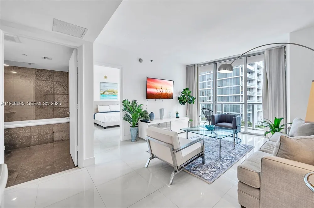 485 Brickell Ave #1711 Miami, FL 33131