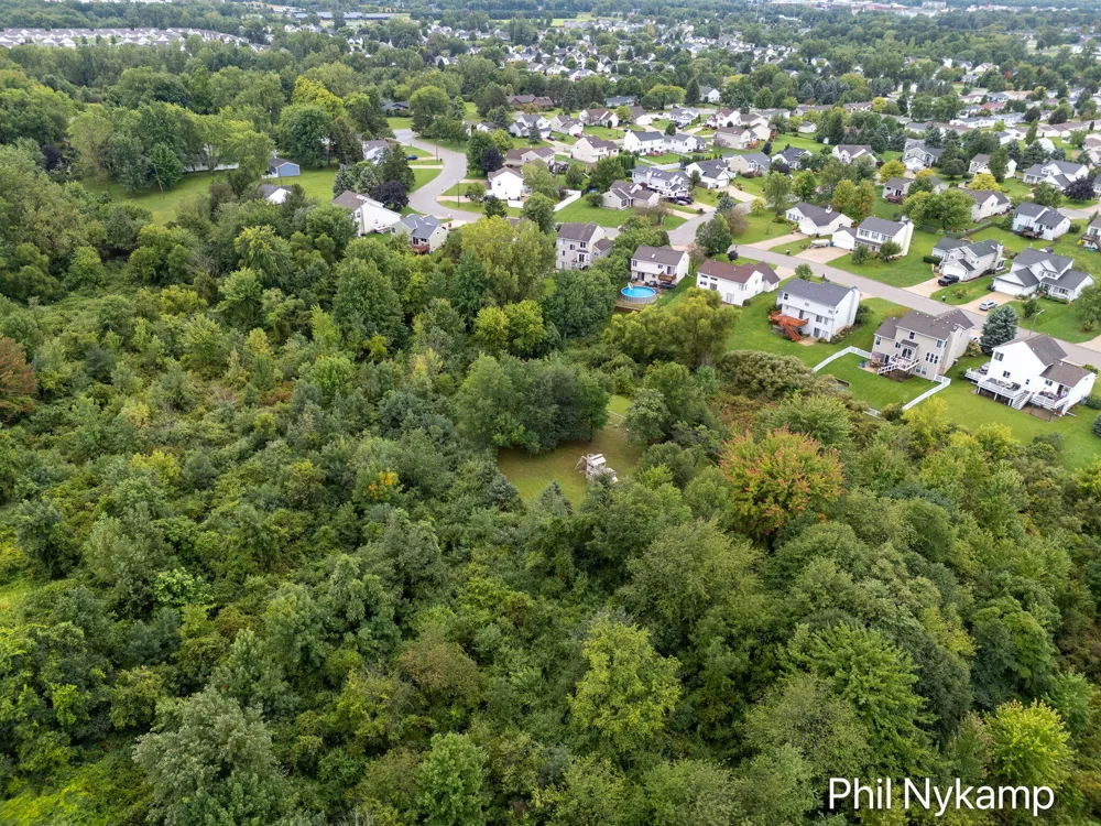 3431 Clear View Drive Holland, MI 49424