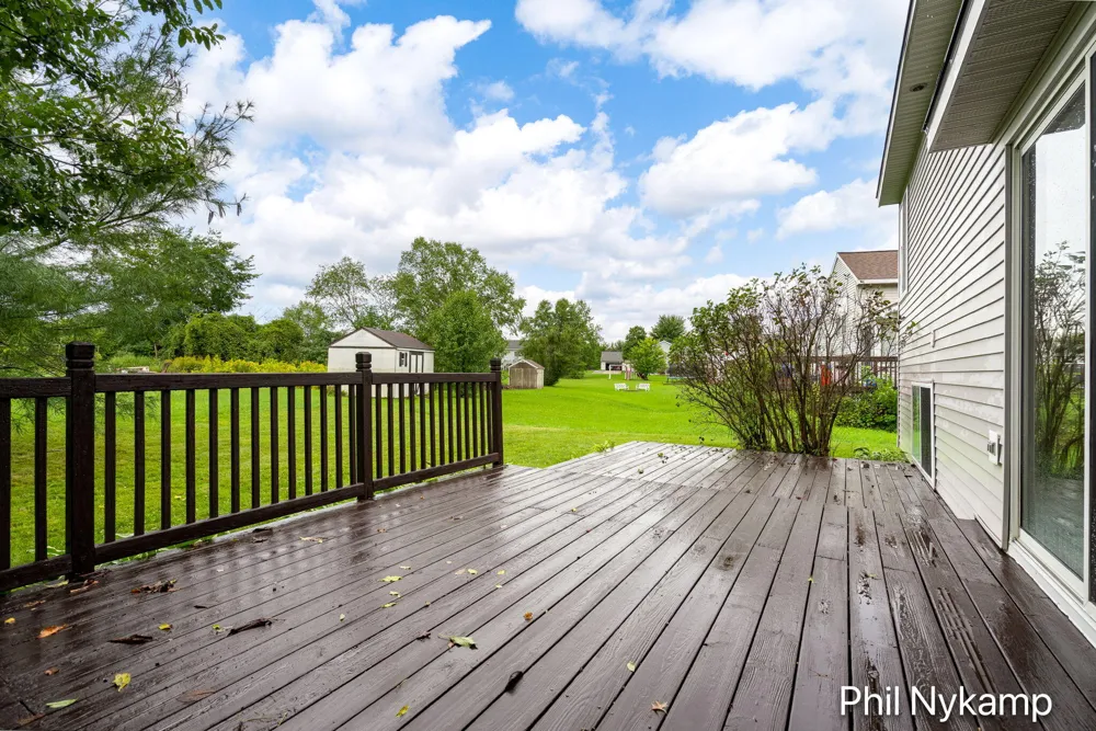 3431 Clear View Drive Holland, MI 49424
