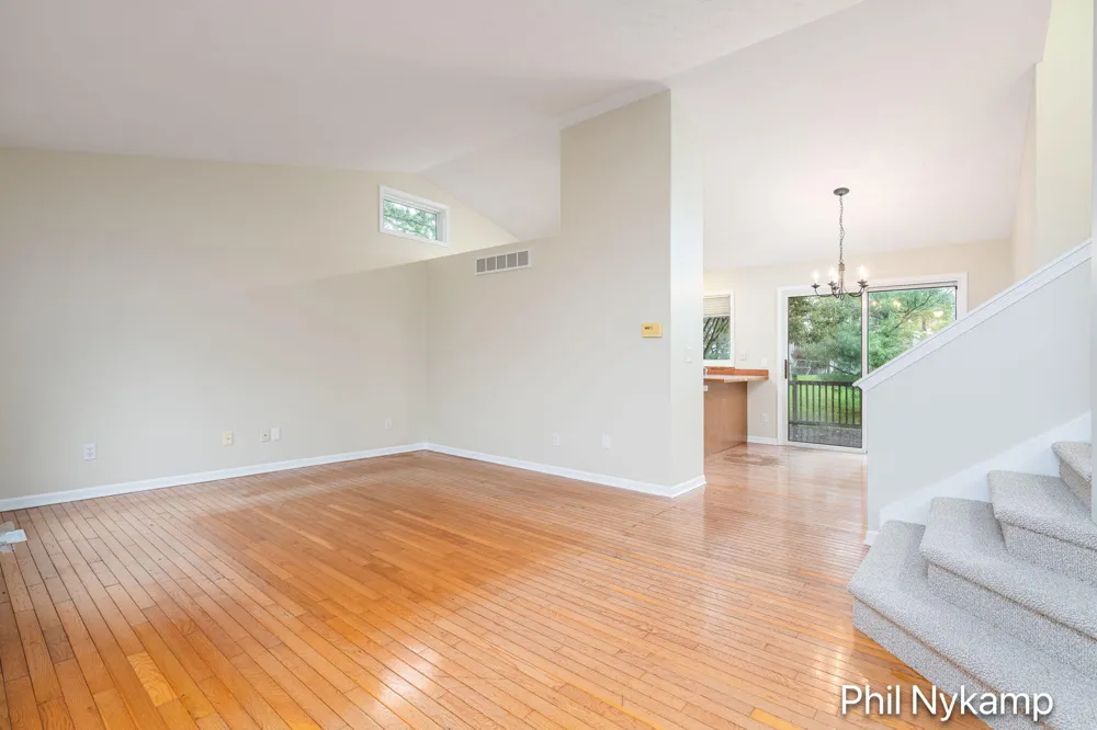 3431 Clear View Drive Holland, MI 49424