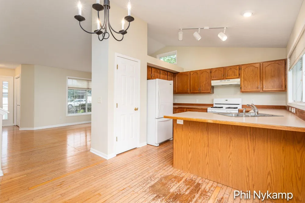 3431 Clear View Drive Holland, MI 49424
