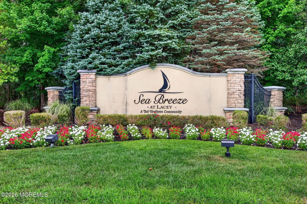158 Arborridge Drive Forked River, NJ 08731