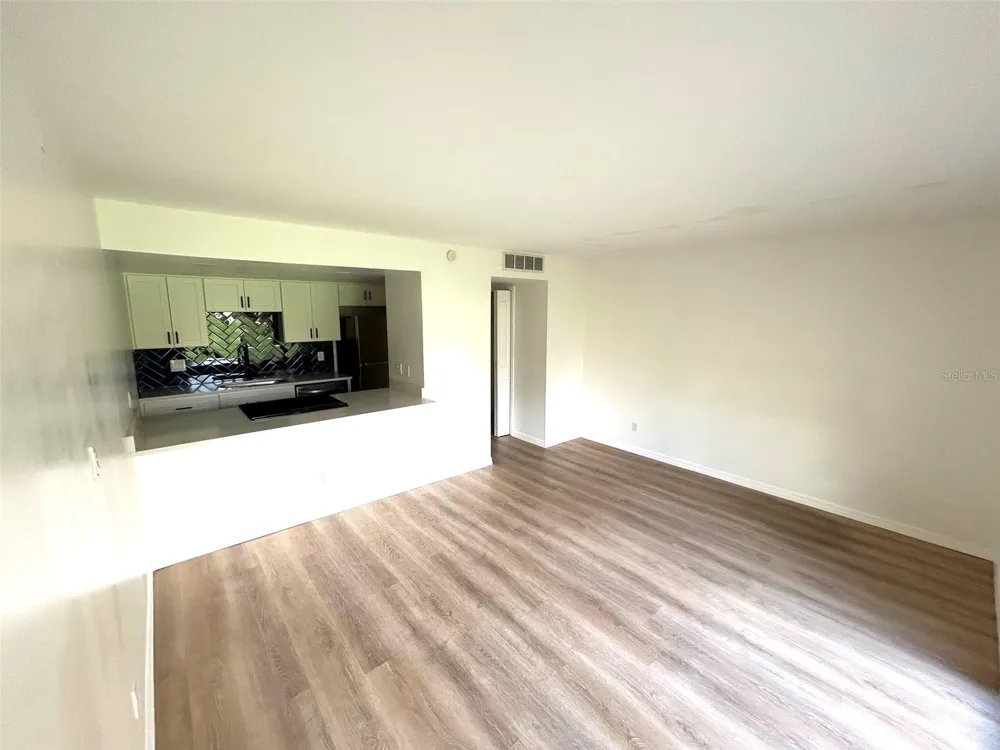 5820 CHURCH AVENUE #116 Tampa, FL 33614