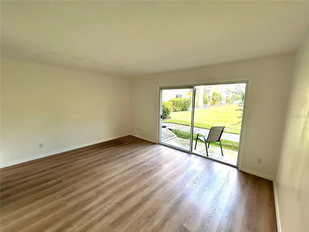 5820 CHURCH AVENUE #116 Tampa, FL 33614