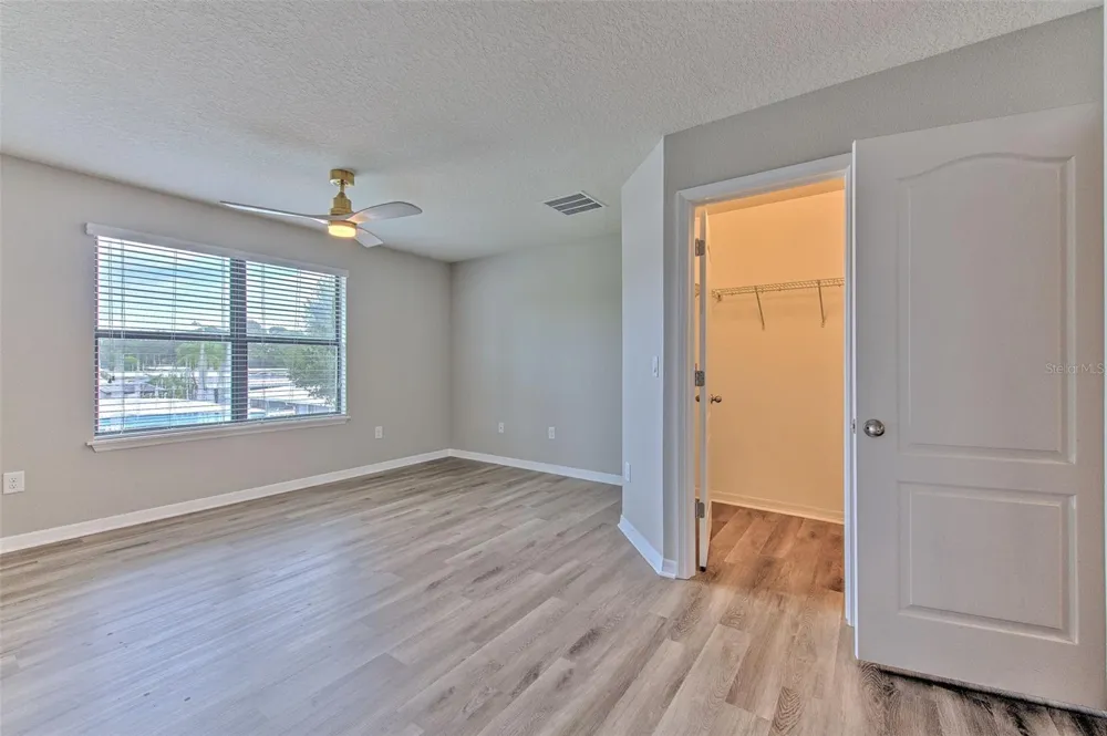 5116 BAY ISLE CIRCLE Clearwater, FL 33760