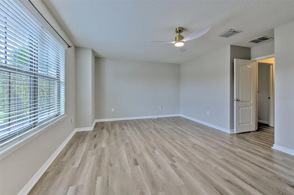 5116 BAY ISLE CIRCLE Clearwater, FL 33760