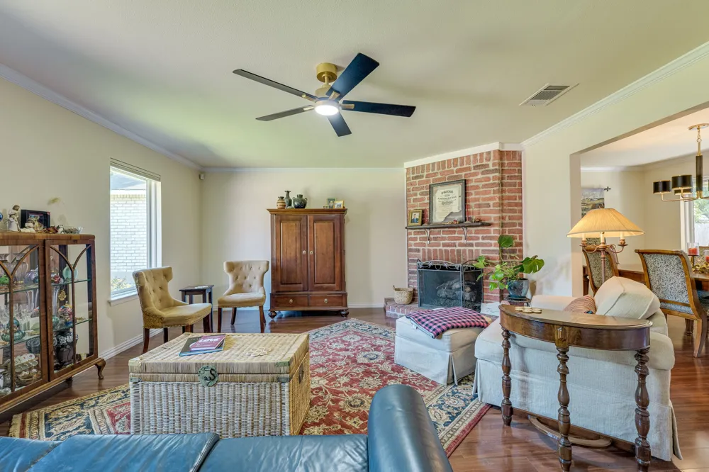 12000 Swan Drive Austin, TX 78750