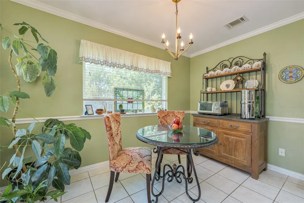 12000 Swan Drive Austin, TX 78750
