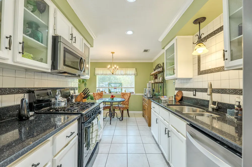 12000 Swan Drive Austin, TX 78750