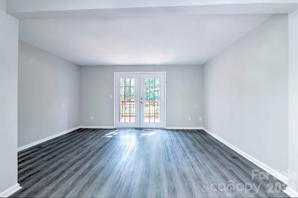 9604 Vinca Circle Charlotte, NC 28213