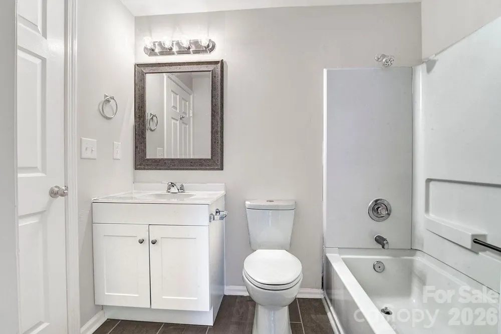 9604 Vinca Circle Charlotte, NC 28213