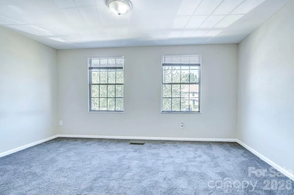 9604 Vinca Circle Charlotte, NC 28213