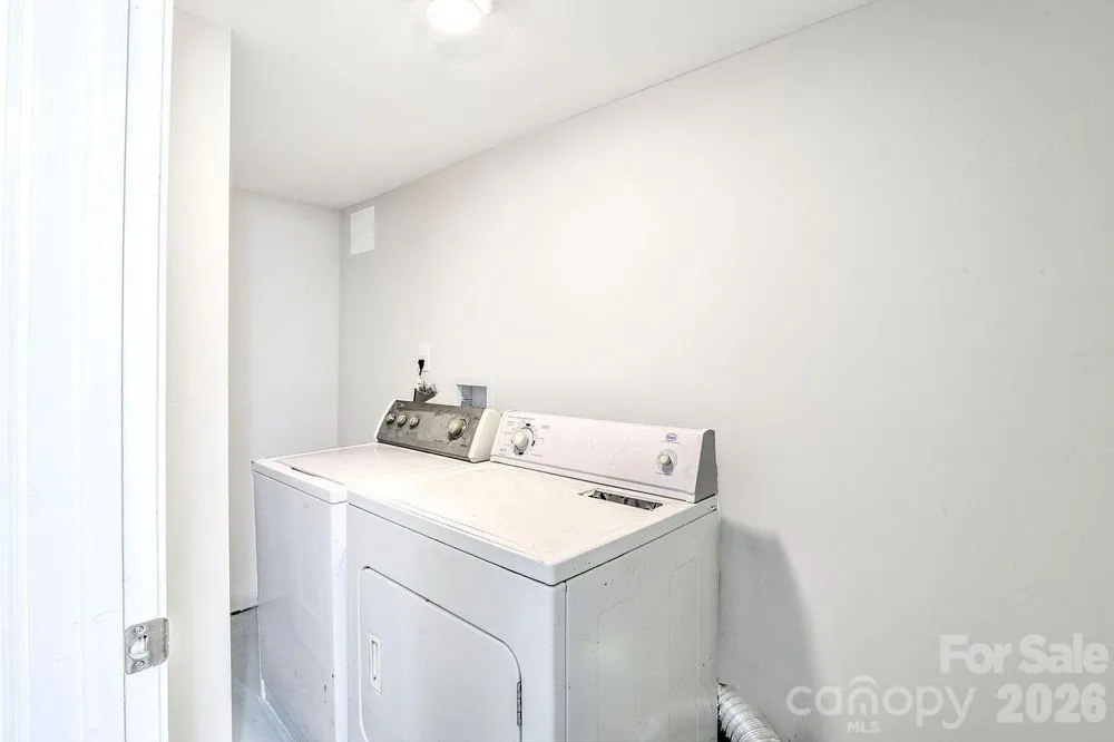 9604 Vinca Circle Charlotte, NC 28213