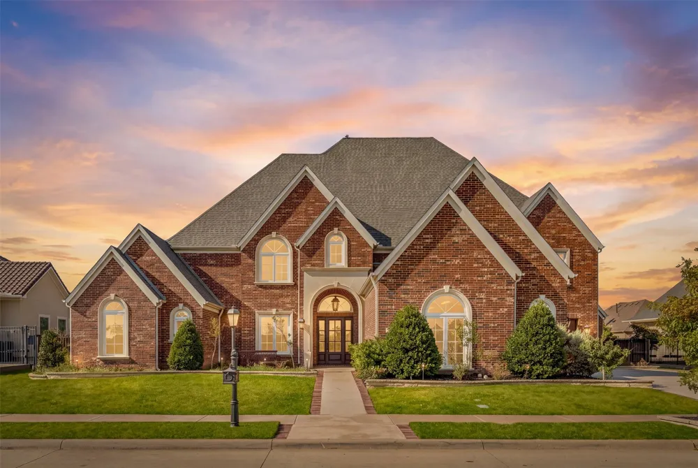 1217 Viridian Park Lane Arlington, TX 76005