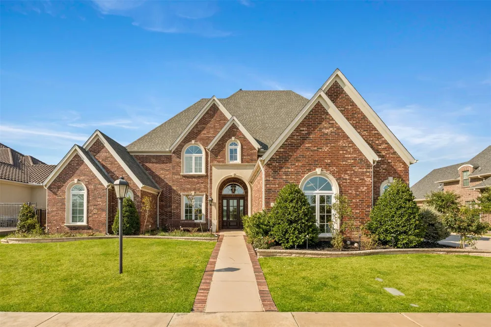 1217 Viridian Park Lane Arlington, TX 76005
