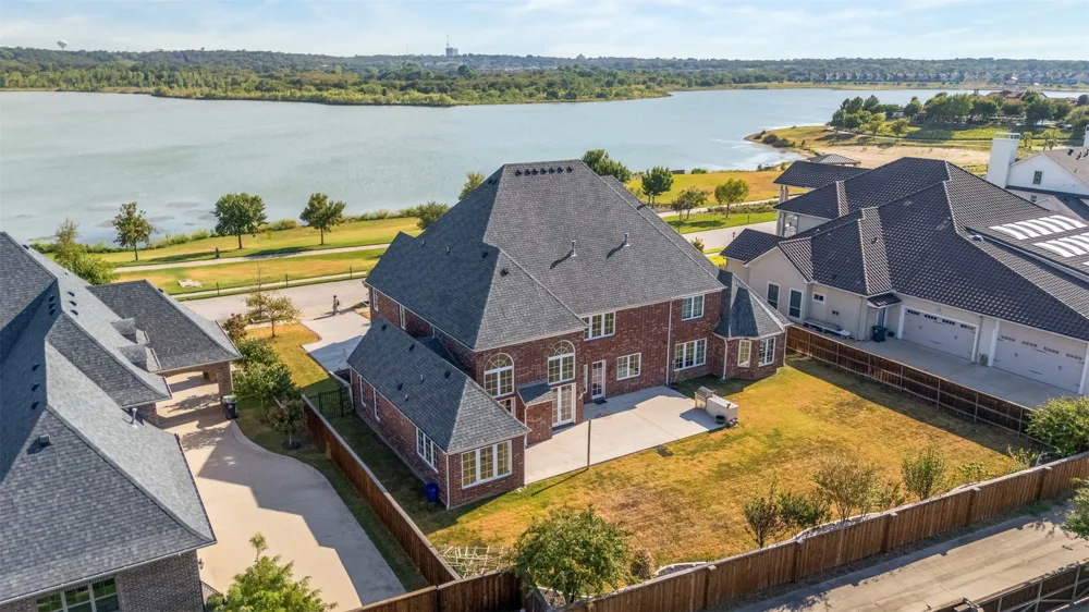 1217 Viridian Park Lane Arlington, TX 76005