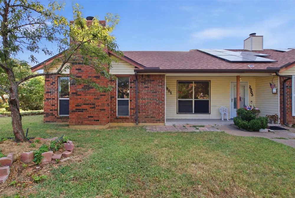 2901 Kathleen Lane Euless, TX 76039