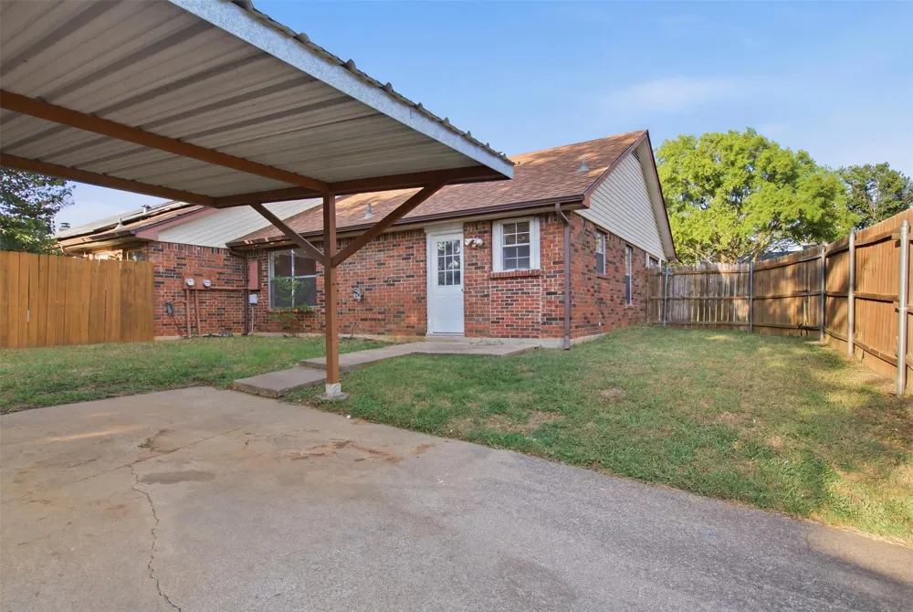 2901 Kathleen Lane Euless, TX 76039