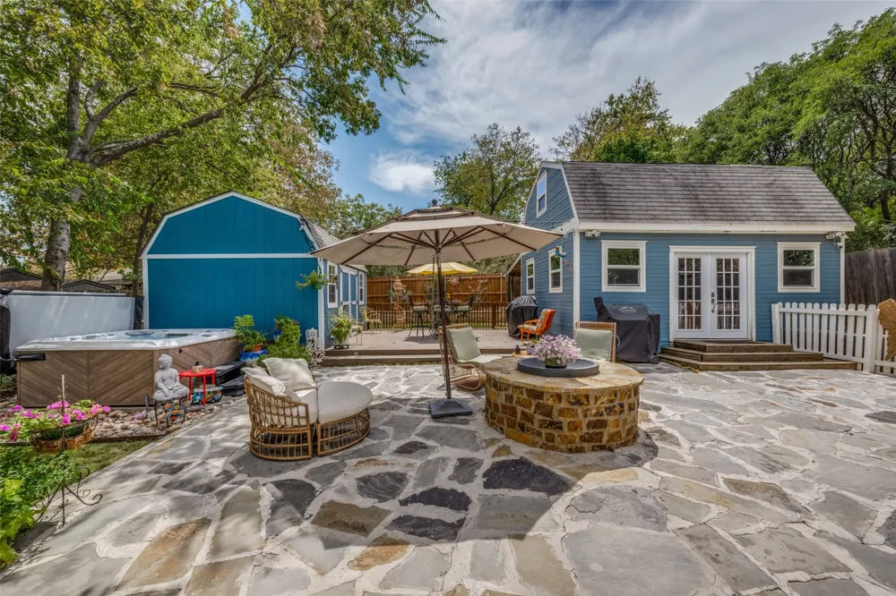 607 W Parkway Street Denton, TX 76201