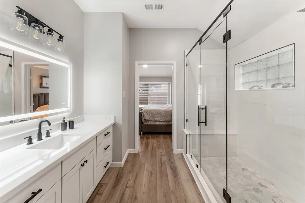 29 Cypress Bayou Court The Woodlands, TX 77382