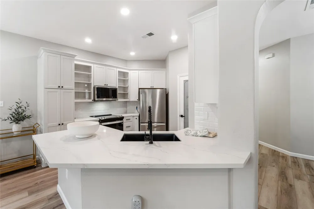 29 Cypress Bayou Court The Woodlands, TX 77382