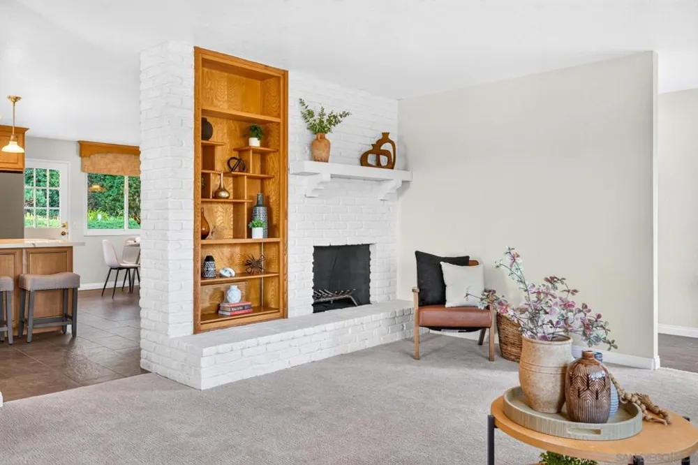 717 Idaho Ave Escondido, CA 92025