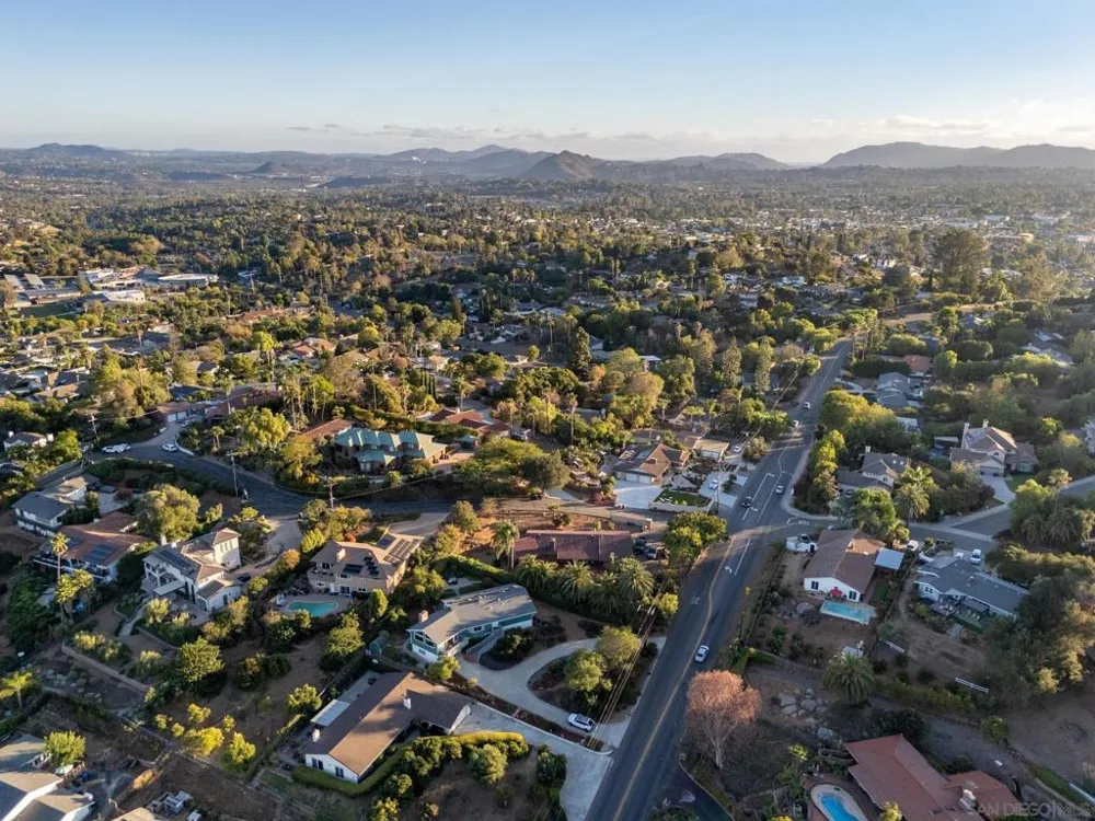 717 Idaho Ave Escondido, CA 92025