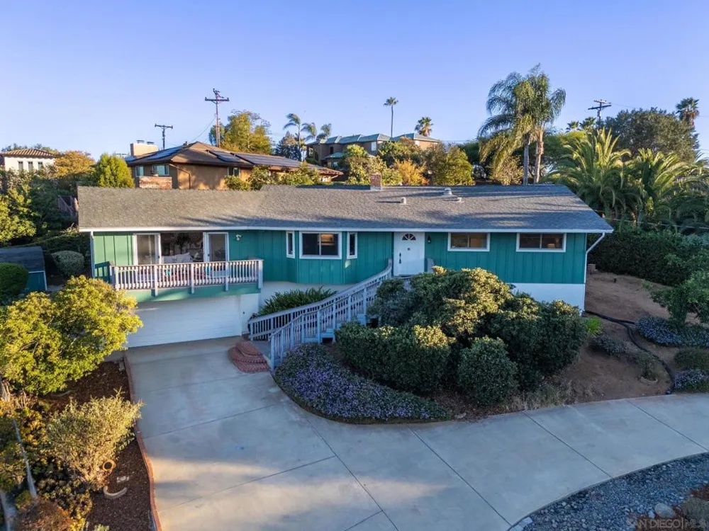717 Idaho Ave Escondido, CA 92025