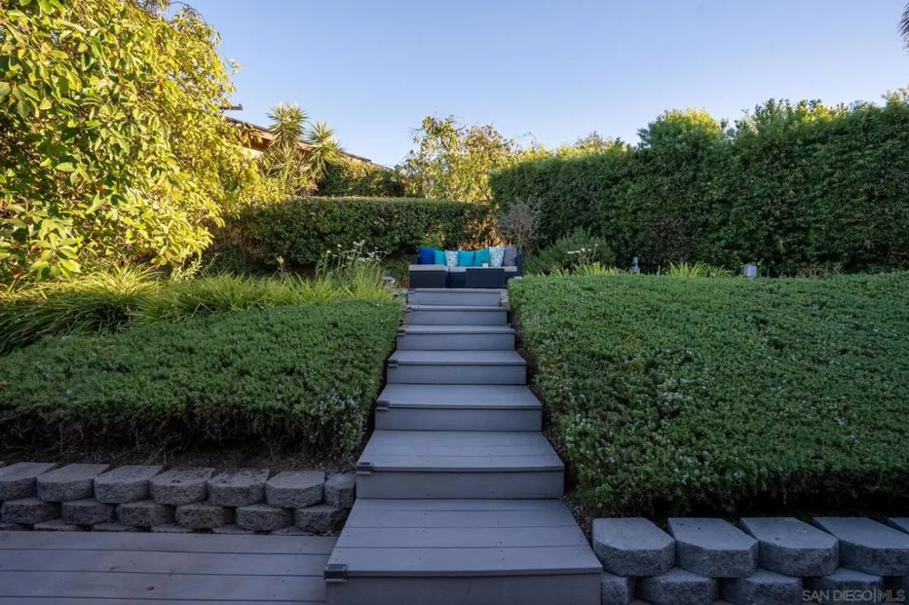 717 Idaho Ave Escondido, CA 92025