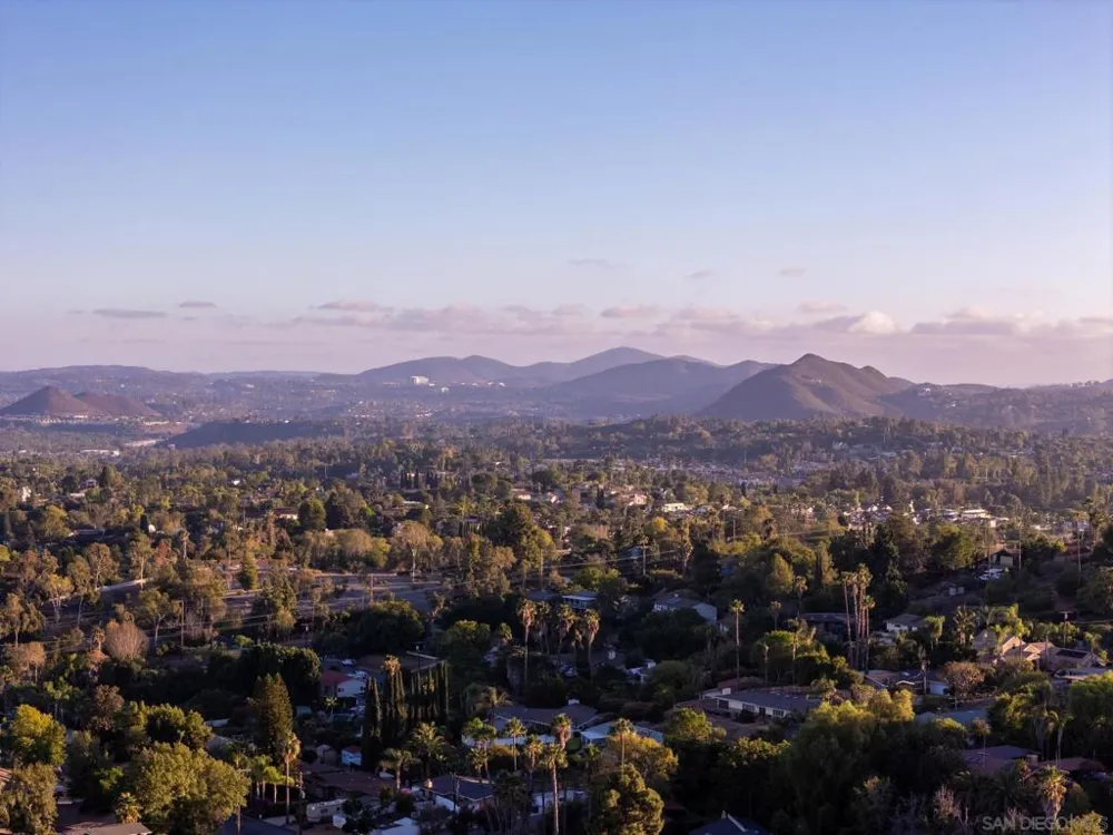 717 Idaho Ave Escondido, CA 92025