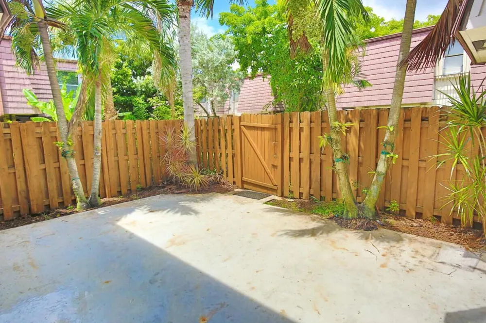 7531 Courtyard Run E Boca Raton, FL 33433