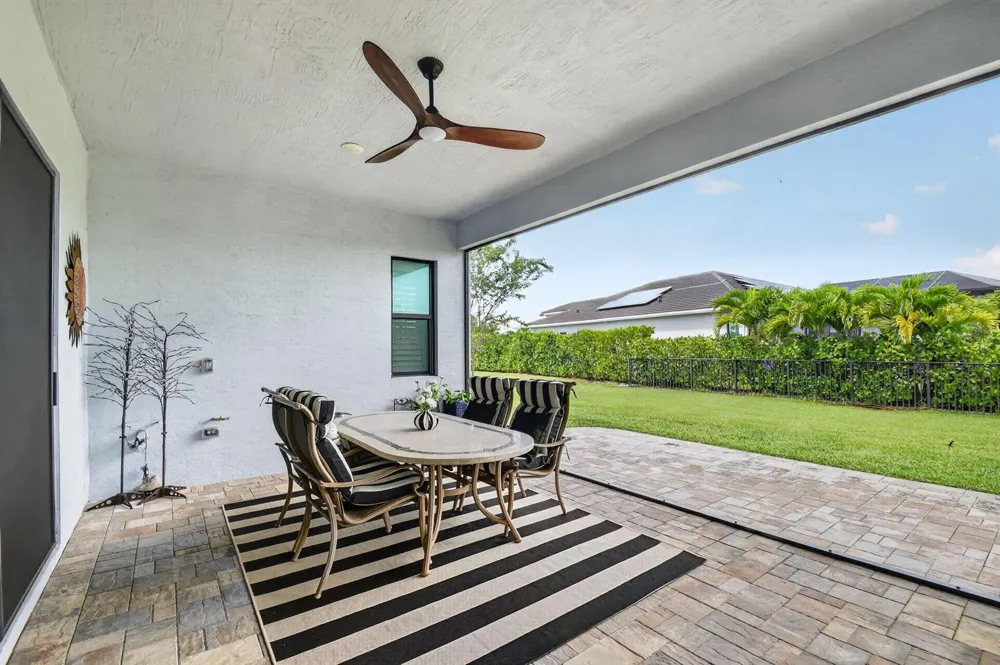 15745 Cresswind Place Westlake, FL 33470