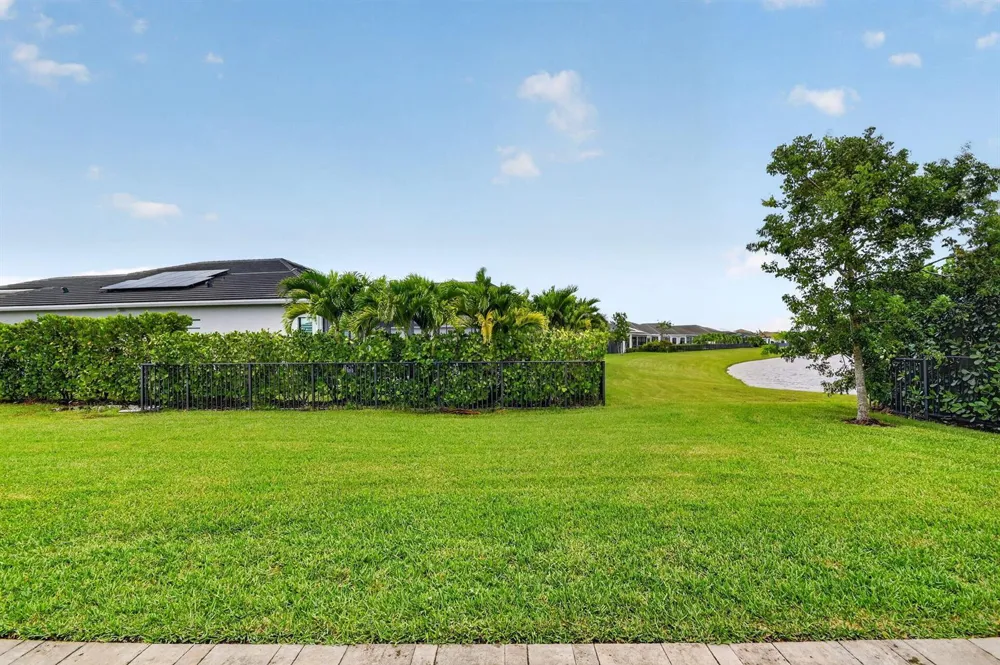 15745 Cresswind Place Westlake, FL 33470