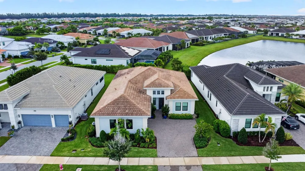15745 Cresswind Place Westlake, FL 33470