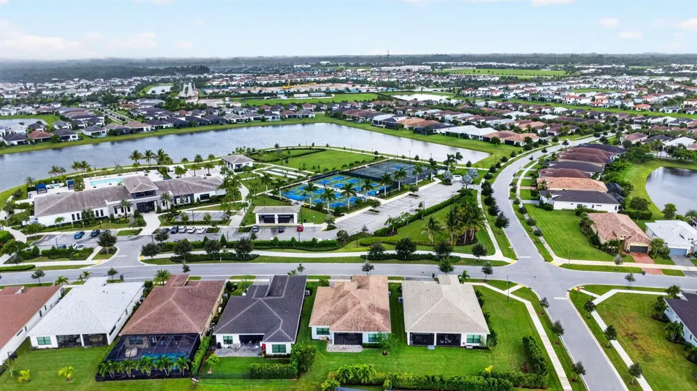 15745 Cresswind Place Westlake, FL 33470