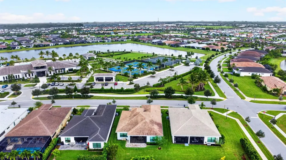 15745 Cresswind Place Westlake, FL 33470