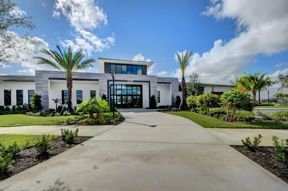 15745 Cresswind Place Westlake, FL 33470