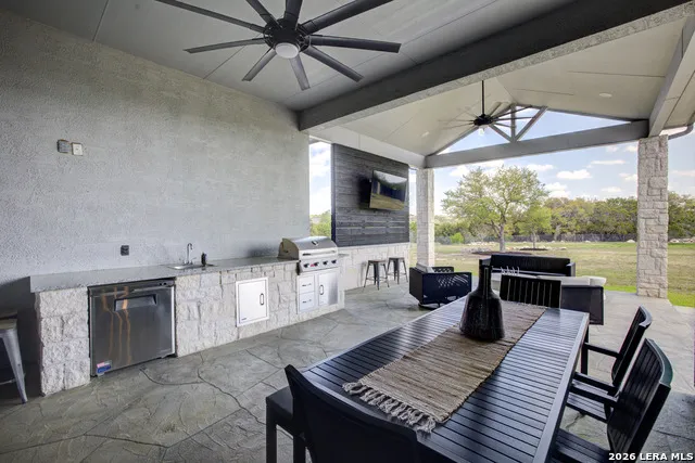 5716 High Forest New Braunfels, TX 78132