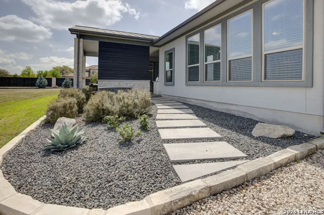 5716 High Forest New Braunfels, TX 78132