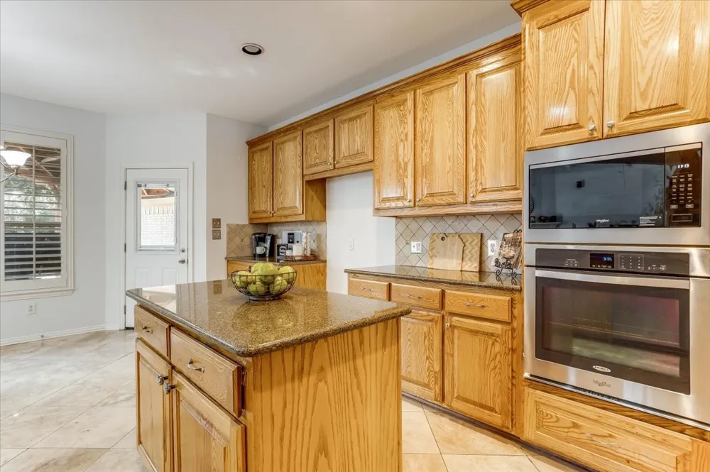 1702 Meridian Court Keller, TX 76248