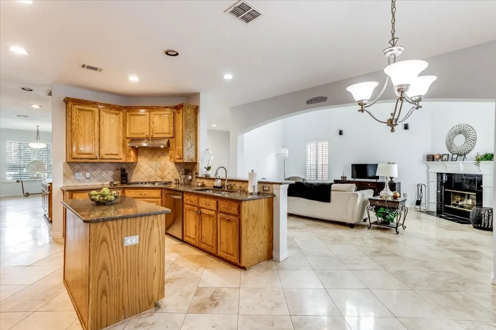 1702 Meridian Court Keller, TX 76248