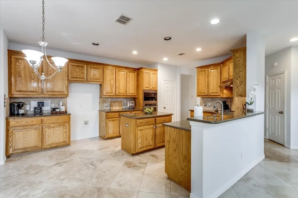 1702 Meridian Court Keller, TX 76248
