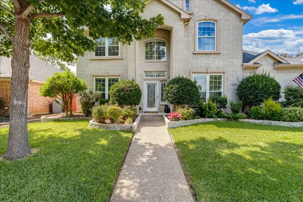 1702 Meridian Court Keller, TX 76248