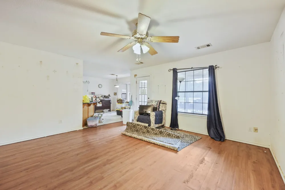 2111 Potter Lane Mesquite, TX 75149