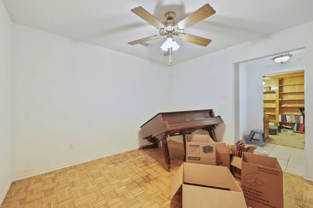 2111 Potter Lane Mesquite, TX 75149